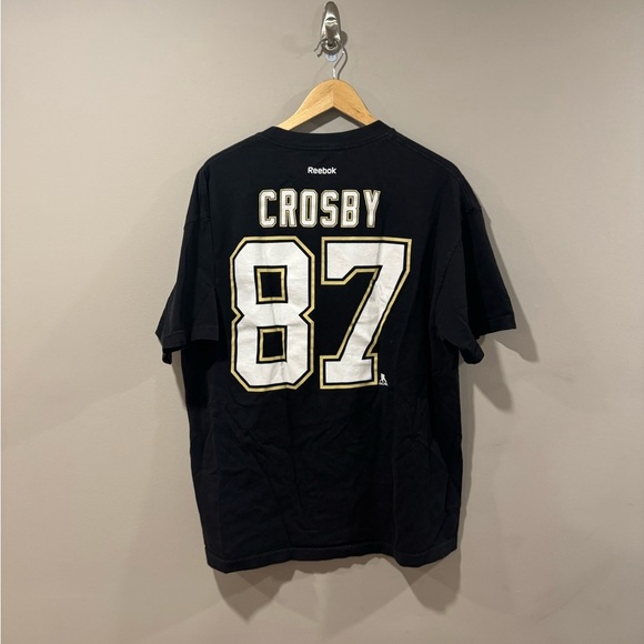 Pittsburg Penguins Sidney Crosby NHL Hockey T-Shirt - Picture 2 of 7